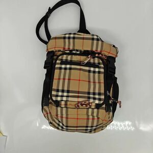 Burberry Women Pre-Loved Bag Excellent Condition